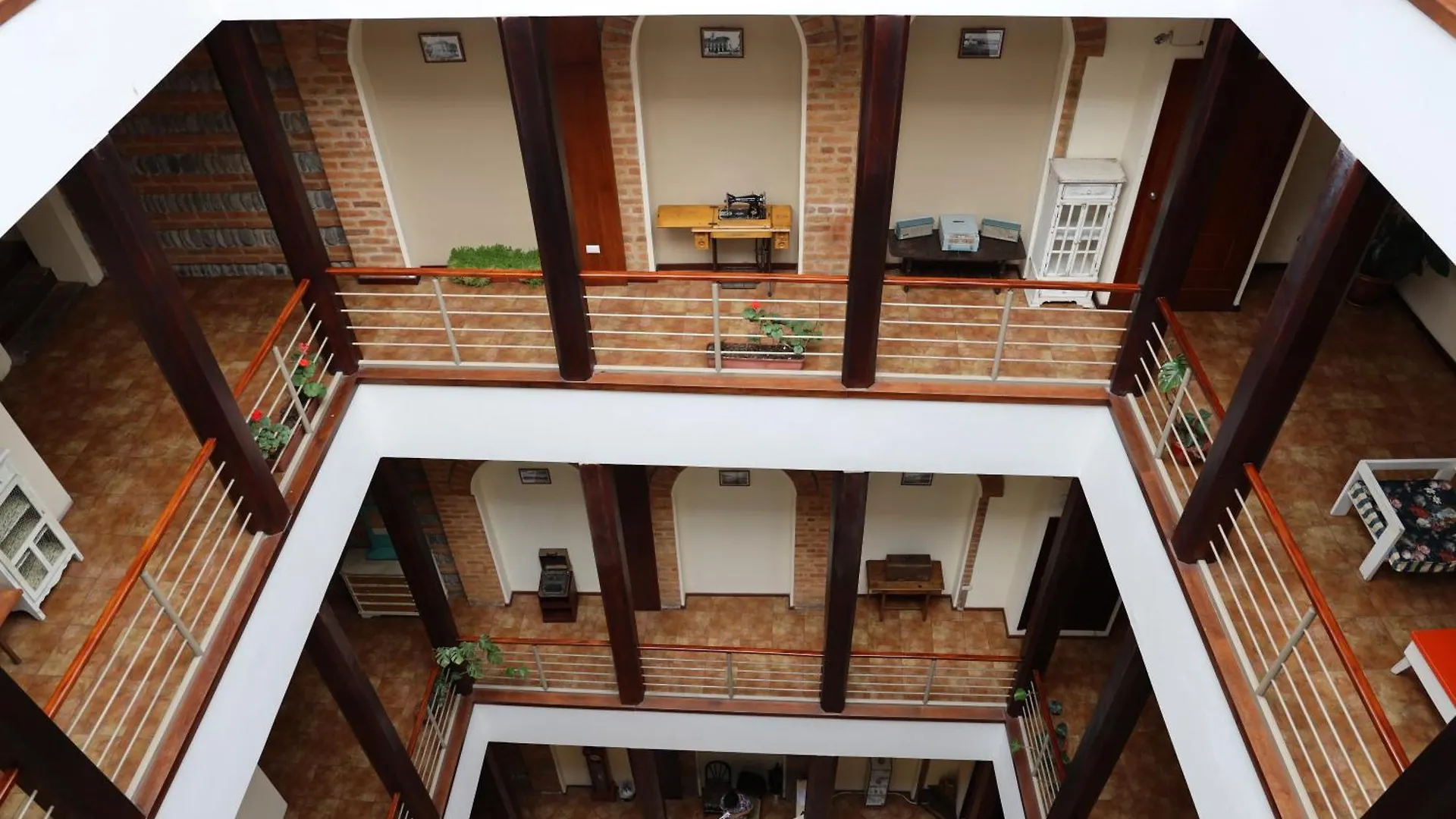 Flore Hotel Boutique Cuenca Ecuador
